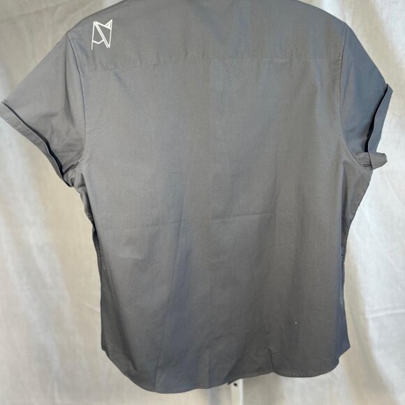 NWT Androgynous Fox Swift Fox Short Sleeve Button Up Shirt/Silver Fox - Size XL - Picture 6 of 11